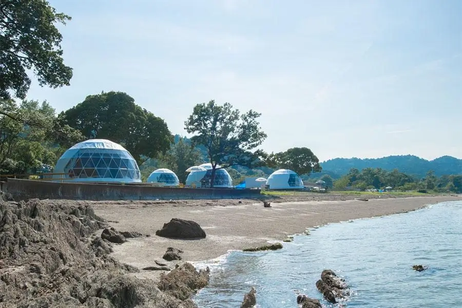 Glamping Beachfront Domes